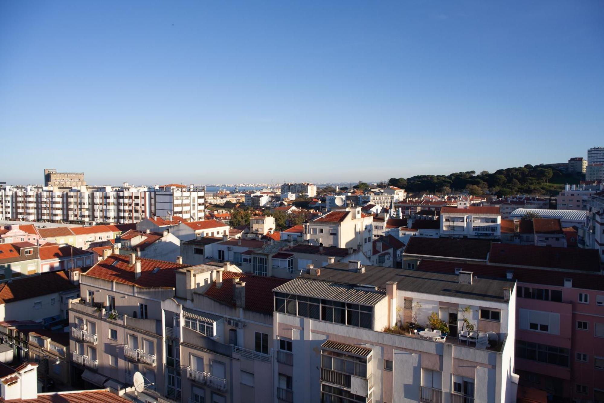 Just4U Apartment 2 Almada Exteriör bild