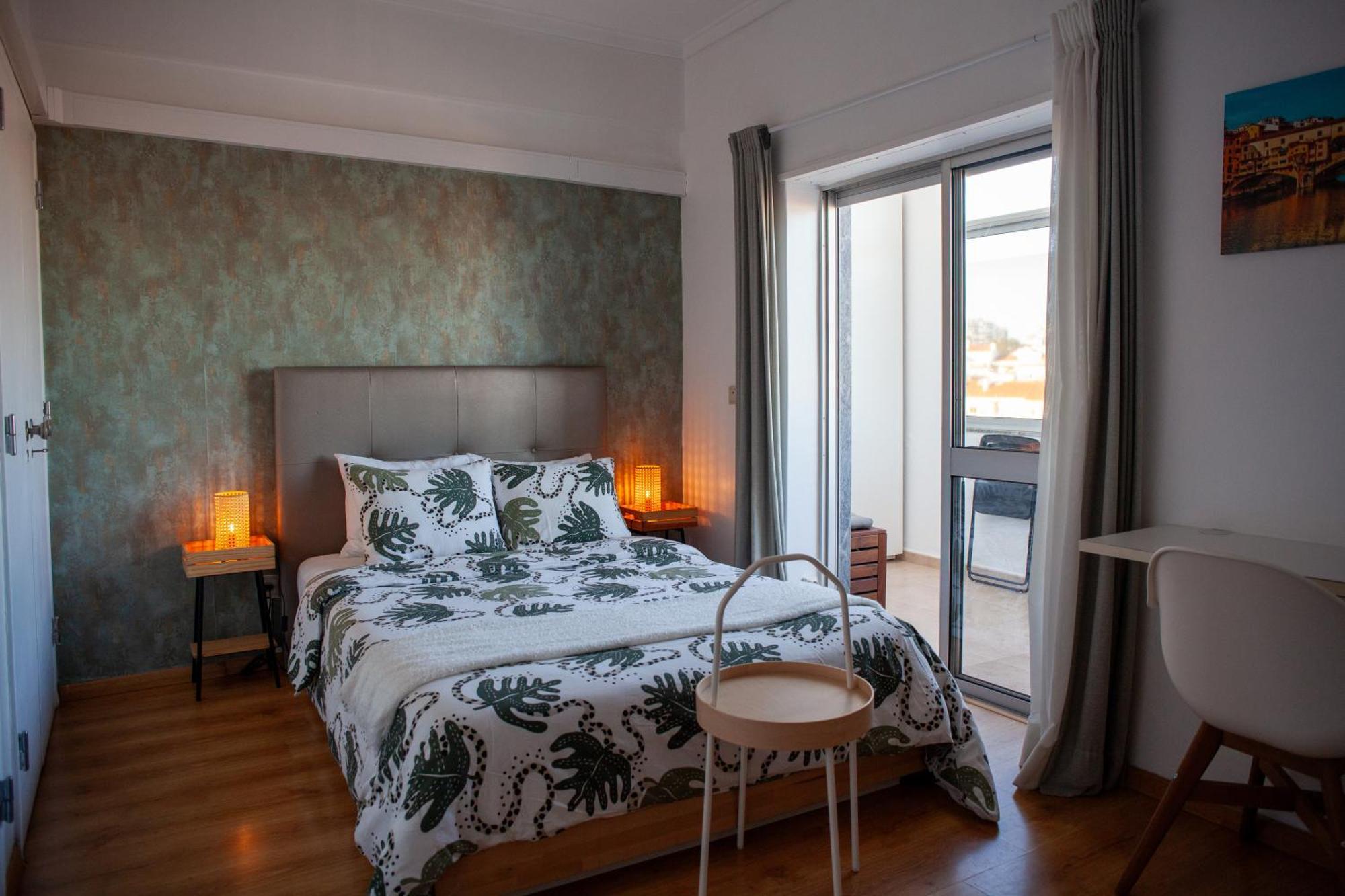 Just4U Apartment 2 Almada Exteriör bild